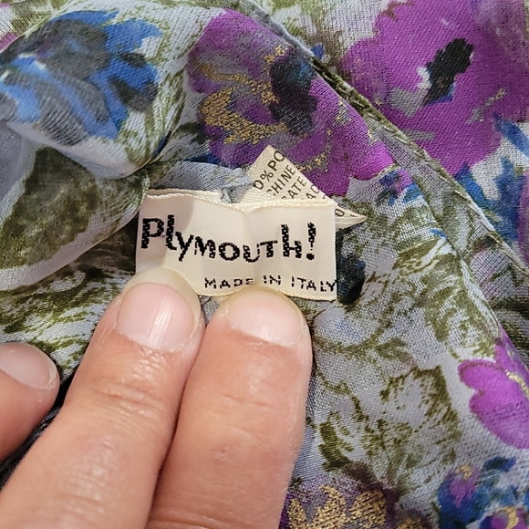 Beautiful made in Italy Floral Scarf!!! - Picture 4 of 5